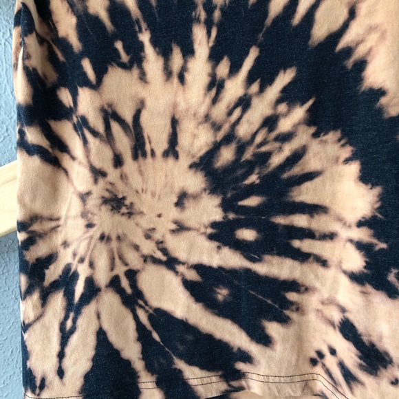 Bleach Tie Dye – Navy Tee - Unique Shirt - Upcycled Tie Die - Picture 4 of 5